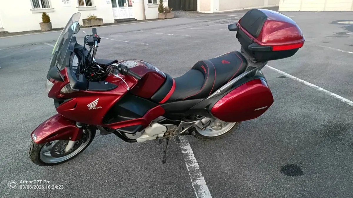 Honda NT700V. - Image 3
