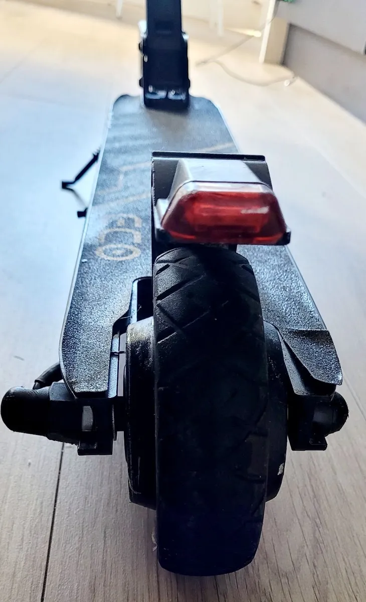 Electric scooter - Image 4