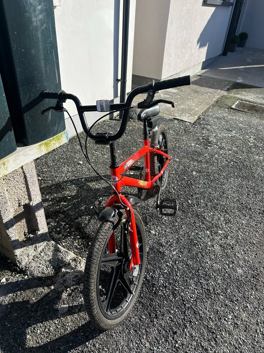 Child’s Bike - Image 3