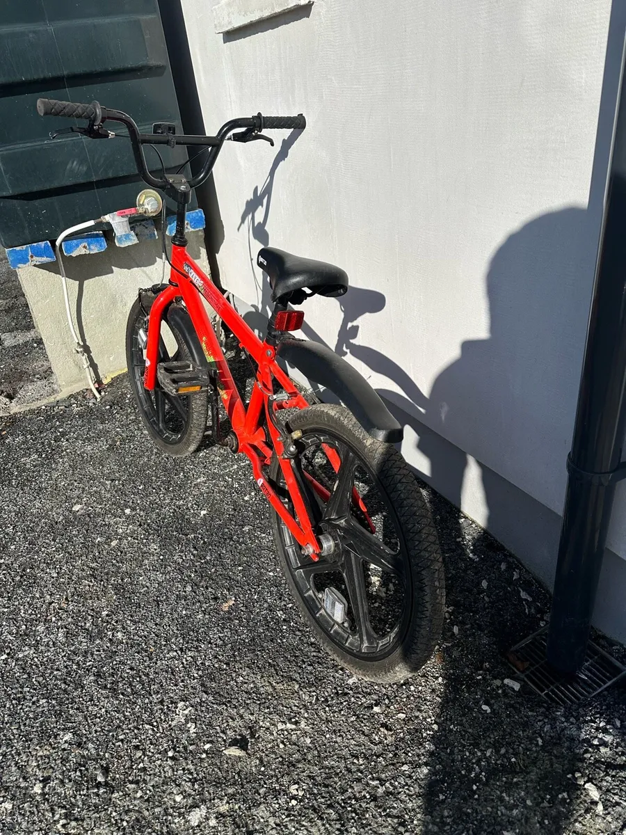 Child’s Bike - Image 4