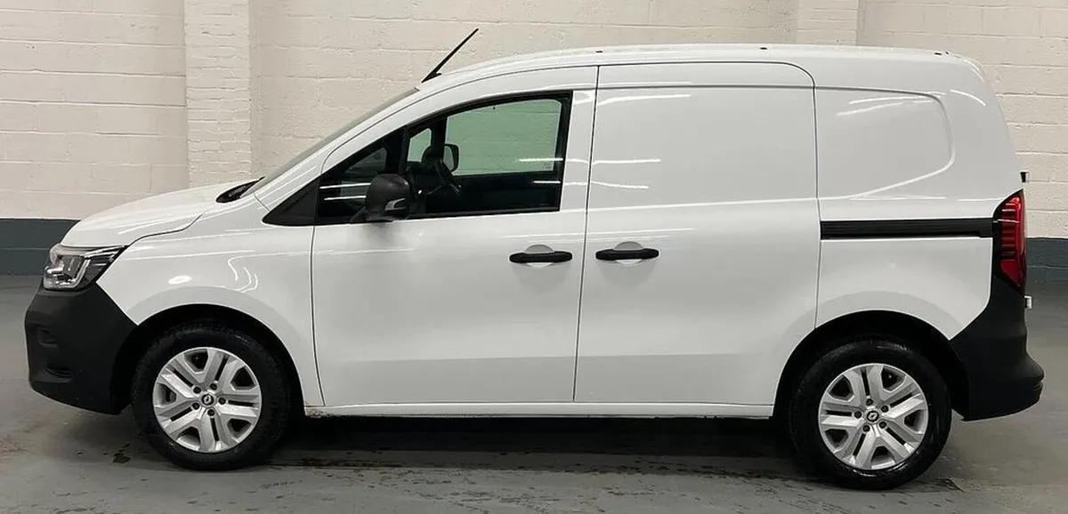 2024 Renault Kangoo Panel Van - Image 4