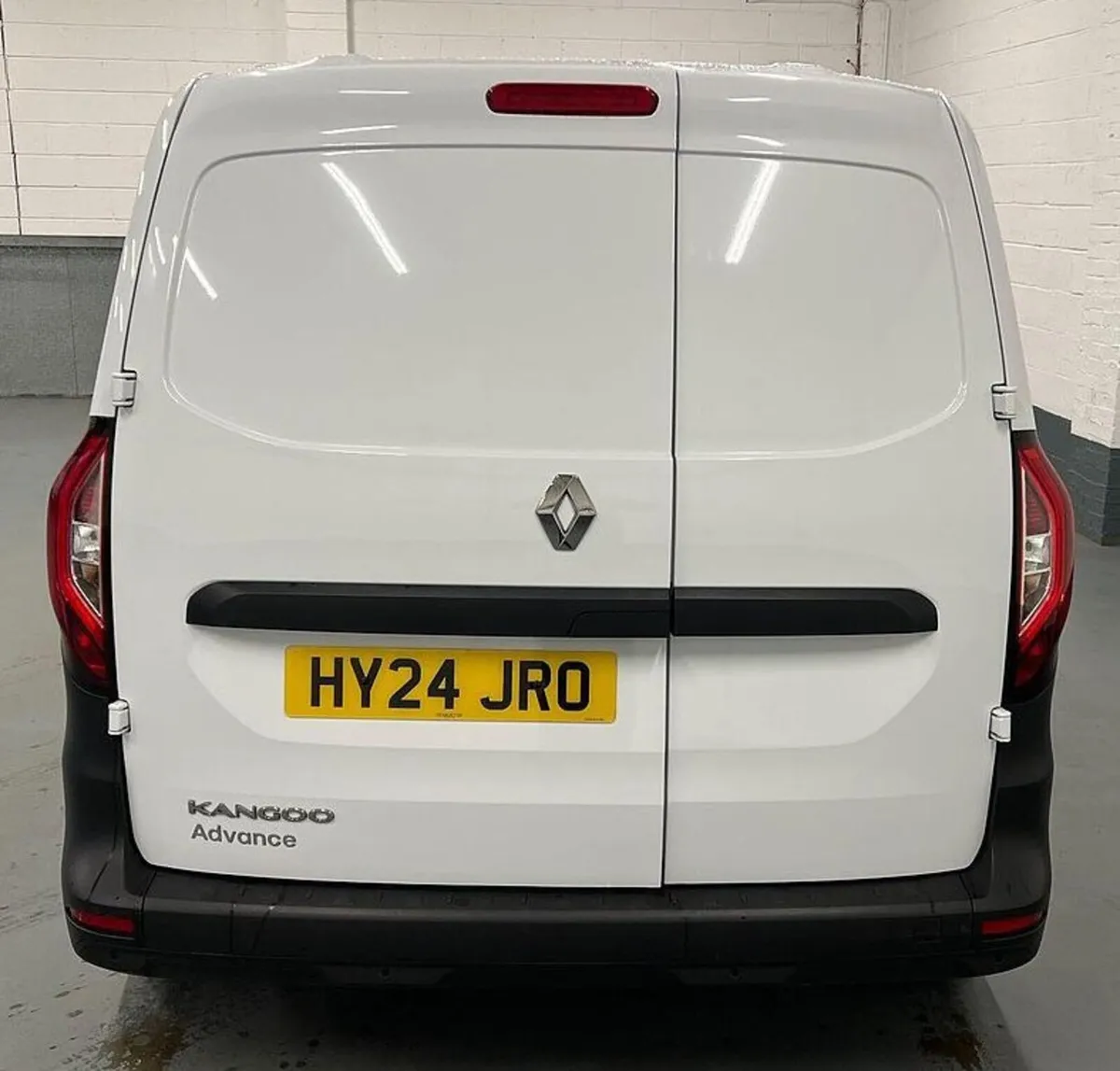 2024 Renault Kangoo Panel Van - Image 2