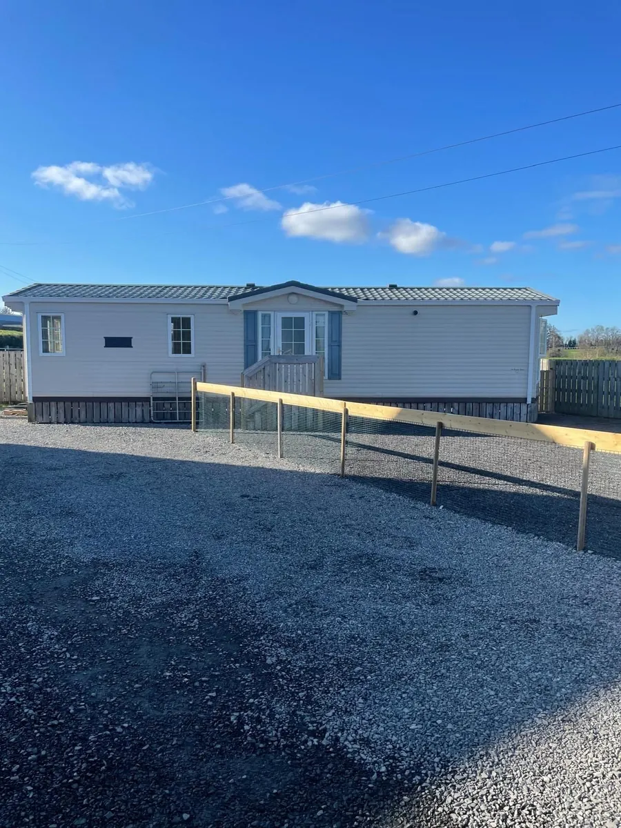 Mobile home - Image 1