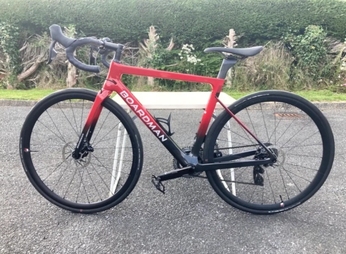 Mens Boardman SLR 9.4 Carbon Bicycle - Image 1