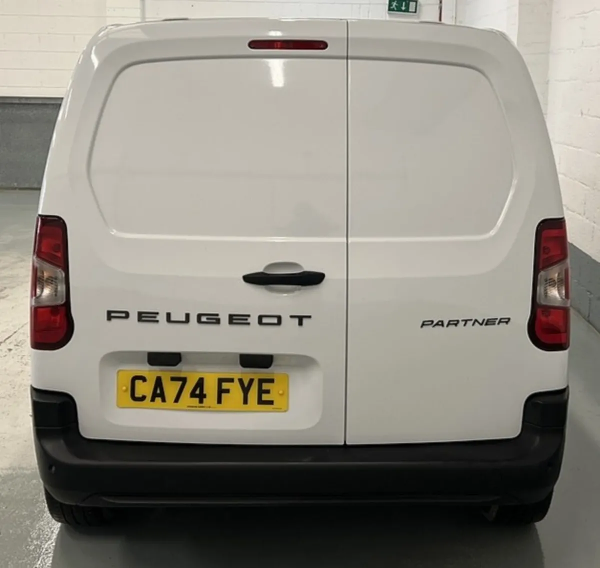 2024 Peugeot Partner Panel Van - Image 2