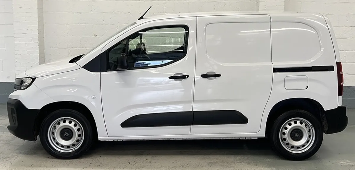 2024 Peugeot Partner Panel Van - Image 4