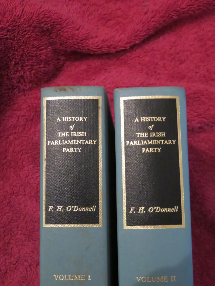2 books . Irish parliamentary party , €150 No offe - Image 4