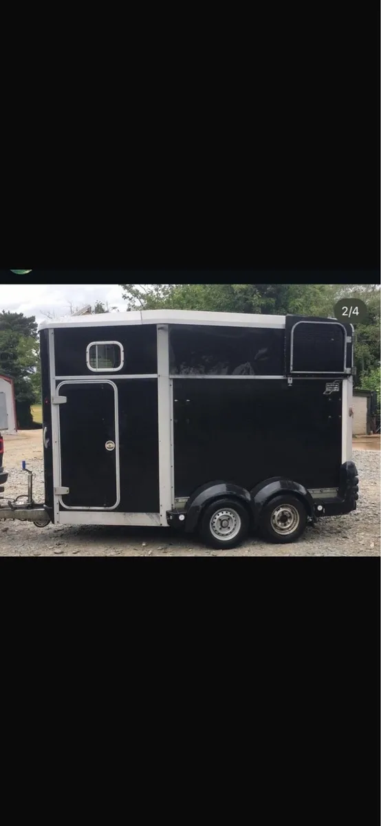horse trailer - Image 2