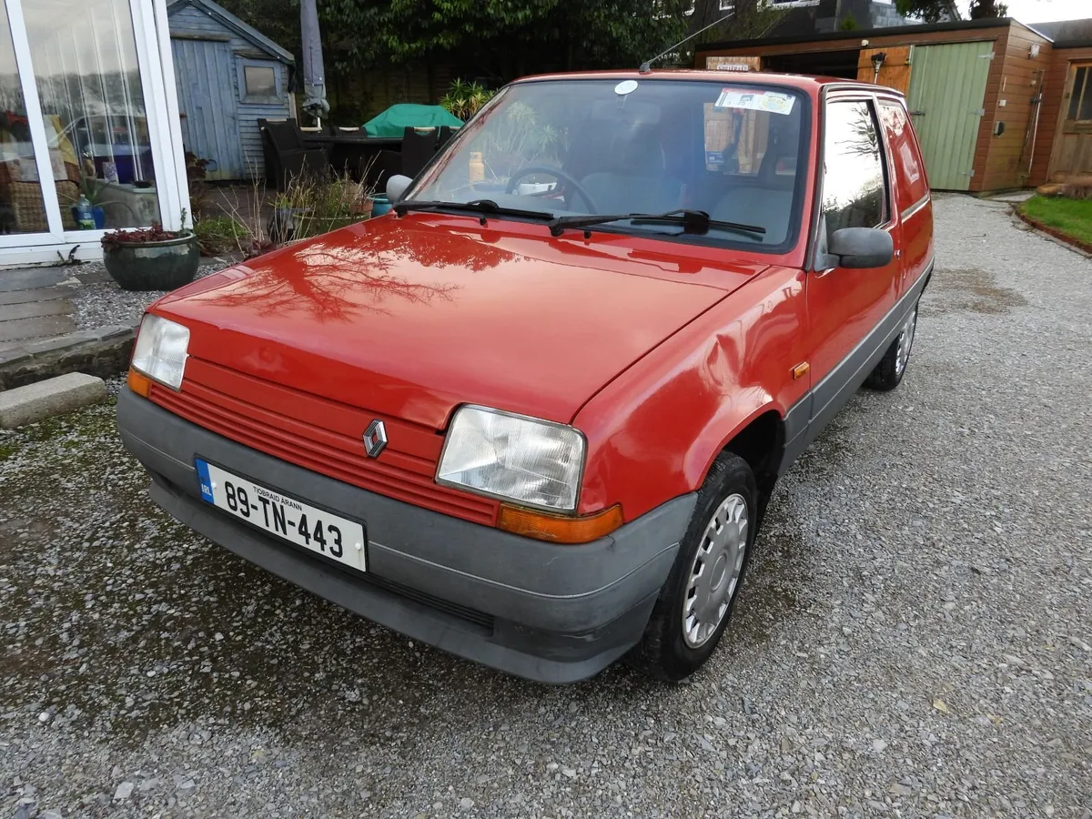 Renault Super 5 SL Van 1989 - Image 1