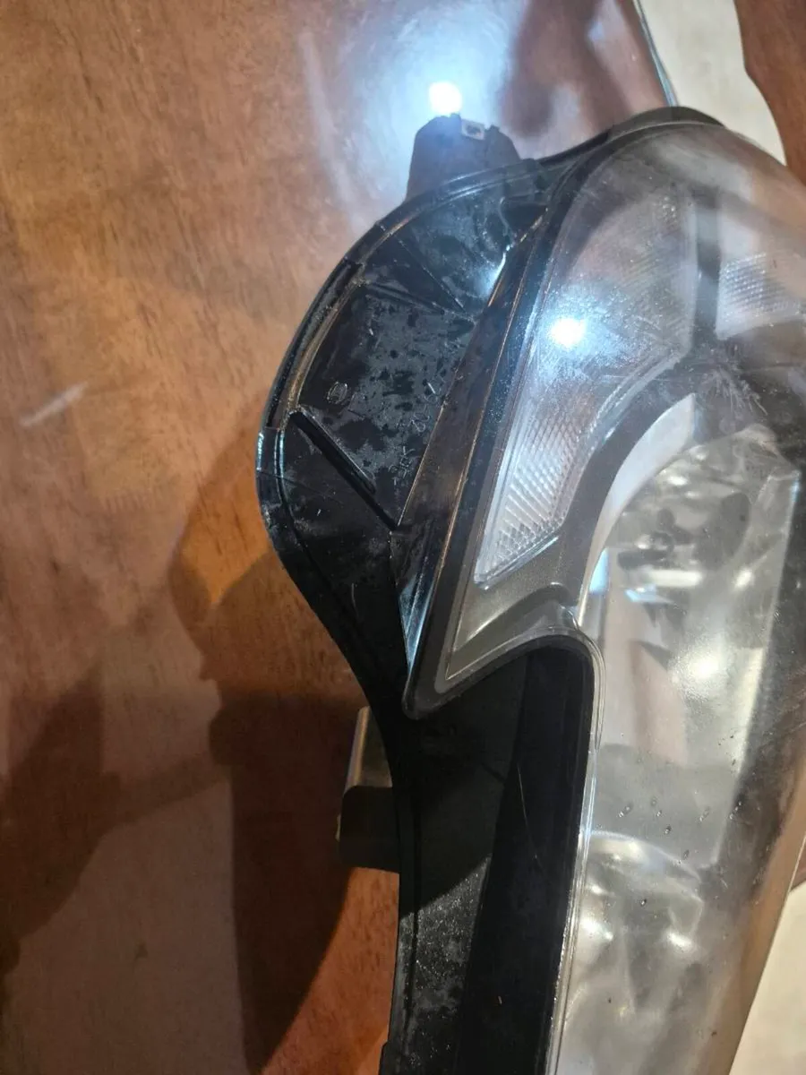 Opel CorsaE RH headlight - Image 1