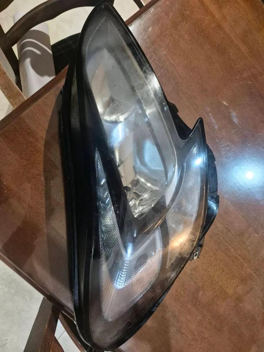 Opel CorsaE RH headlight - Image 2