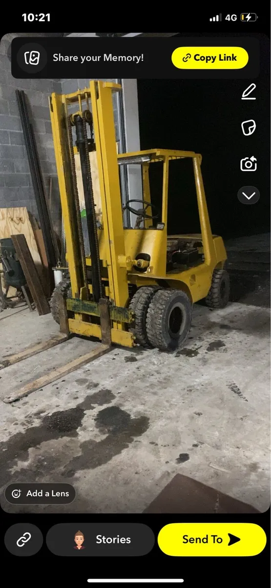 Forklift and welder - Image 3