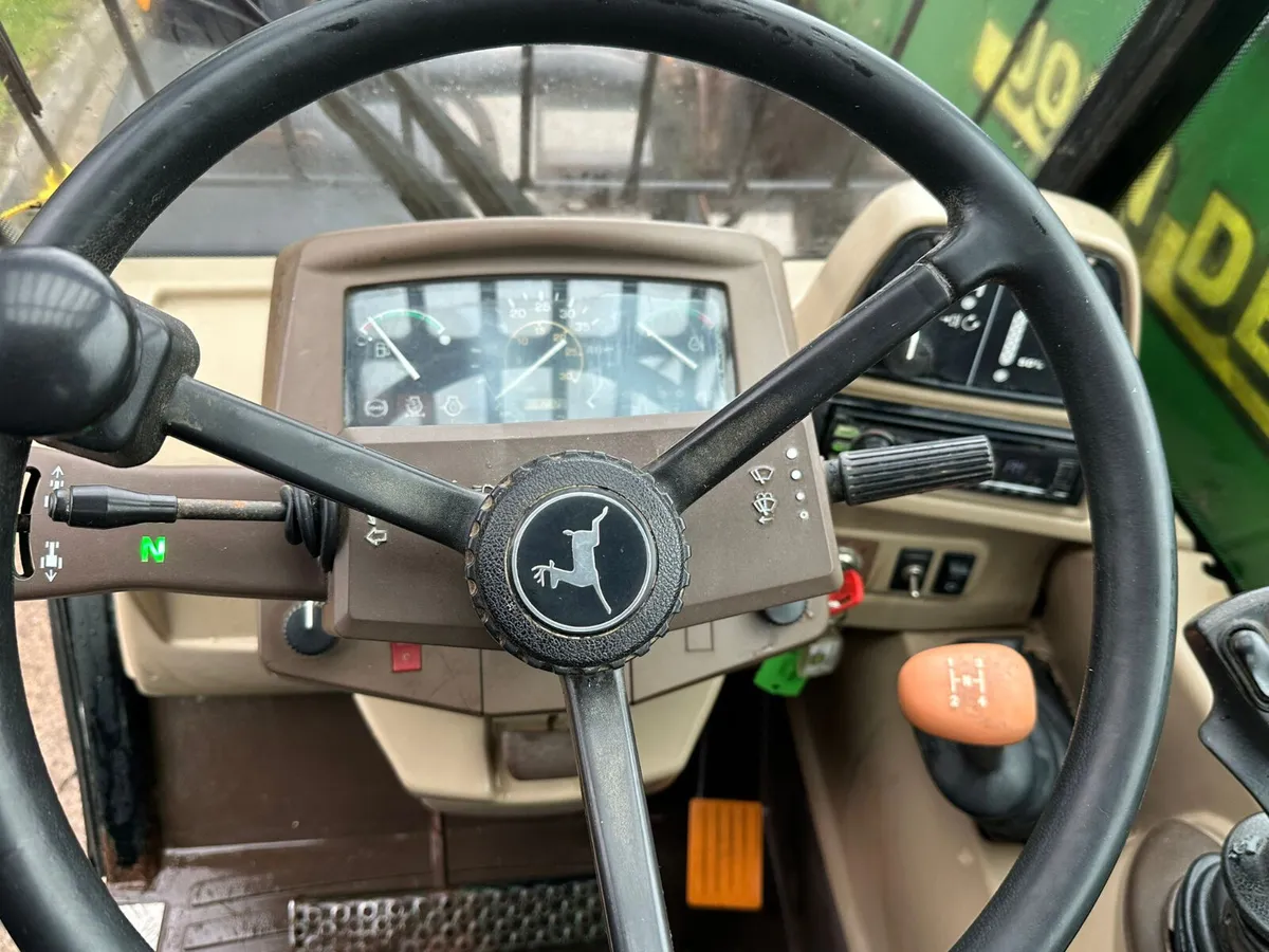John Deere 3200 - Image 2