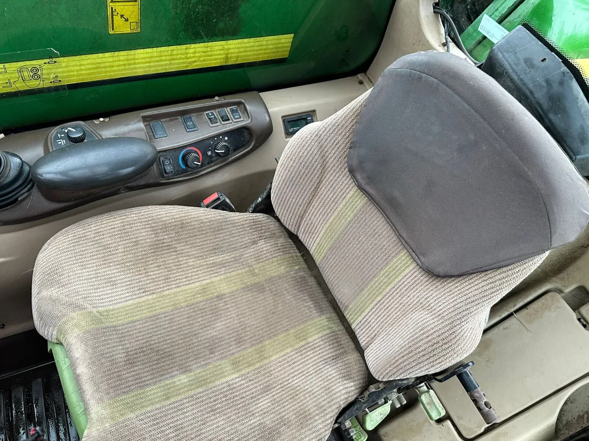 John Deere 3200 - Image 3