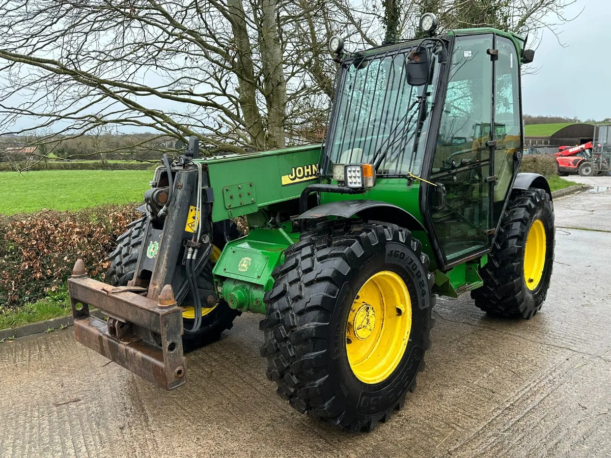 John Deere 3200 - Image 4