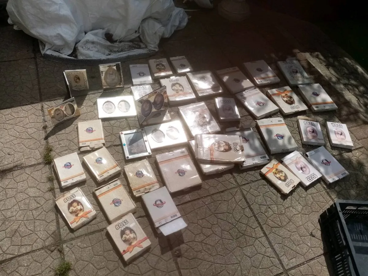 Picture frames clearence - Image 1