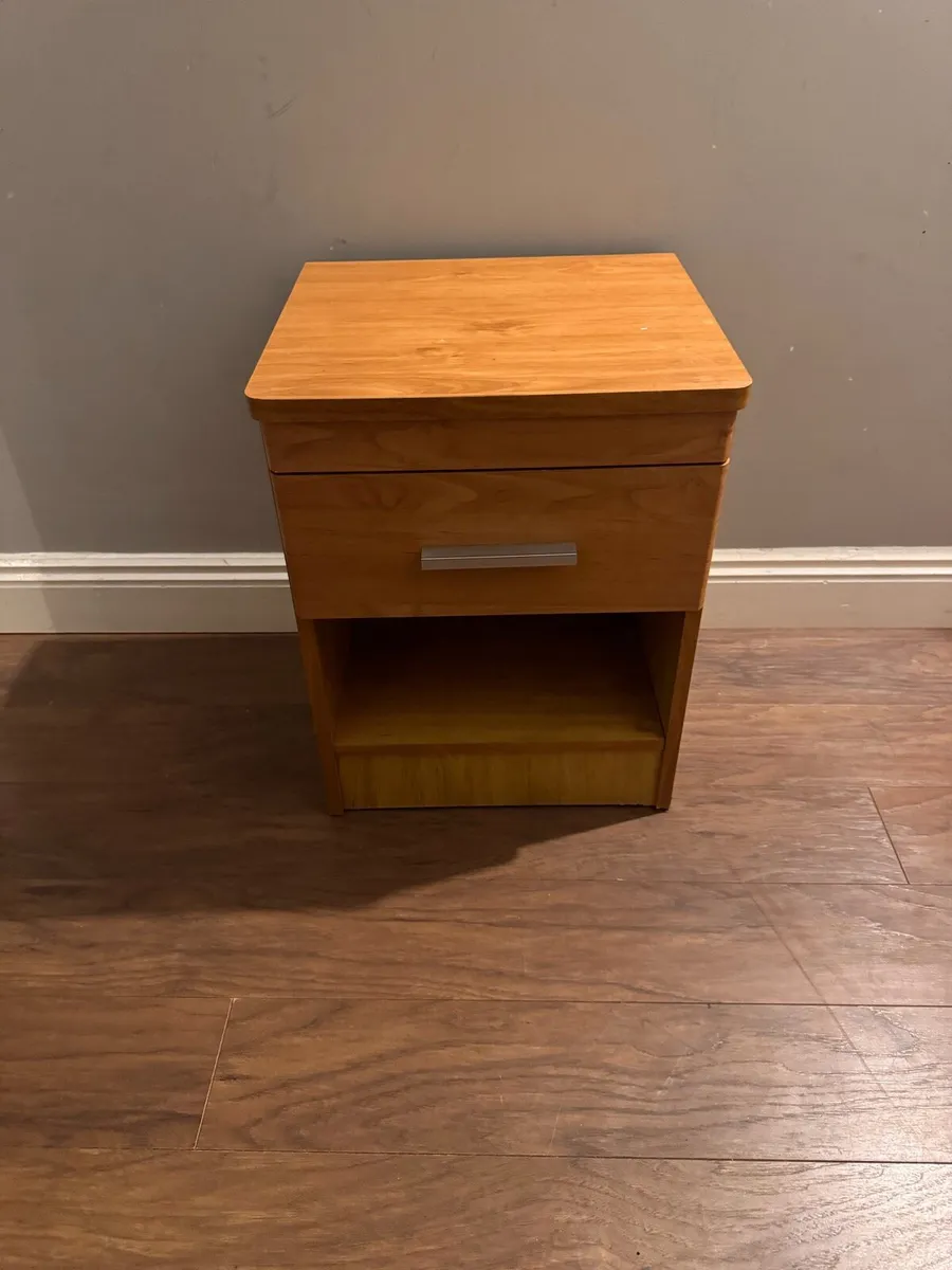 Chest of Drawers & Bedside Table - Image 4
