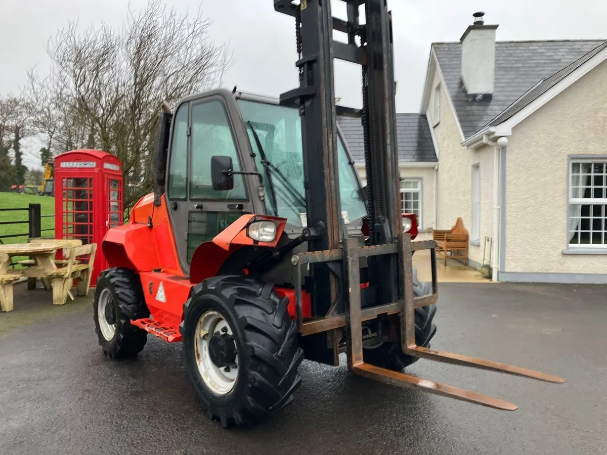 2014 MANITOU FORKLIFT - Image 1