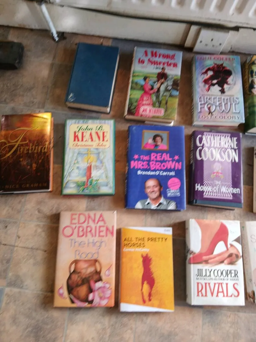 Reading books clearence - Image 2