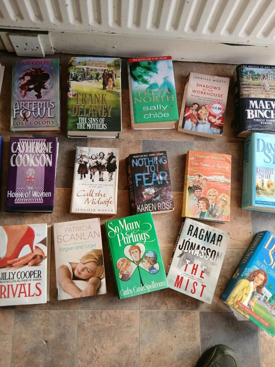 Reading books clearence - Image 3