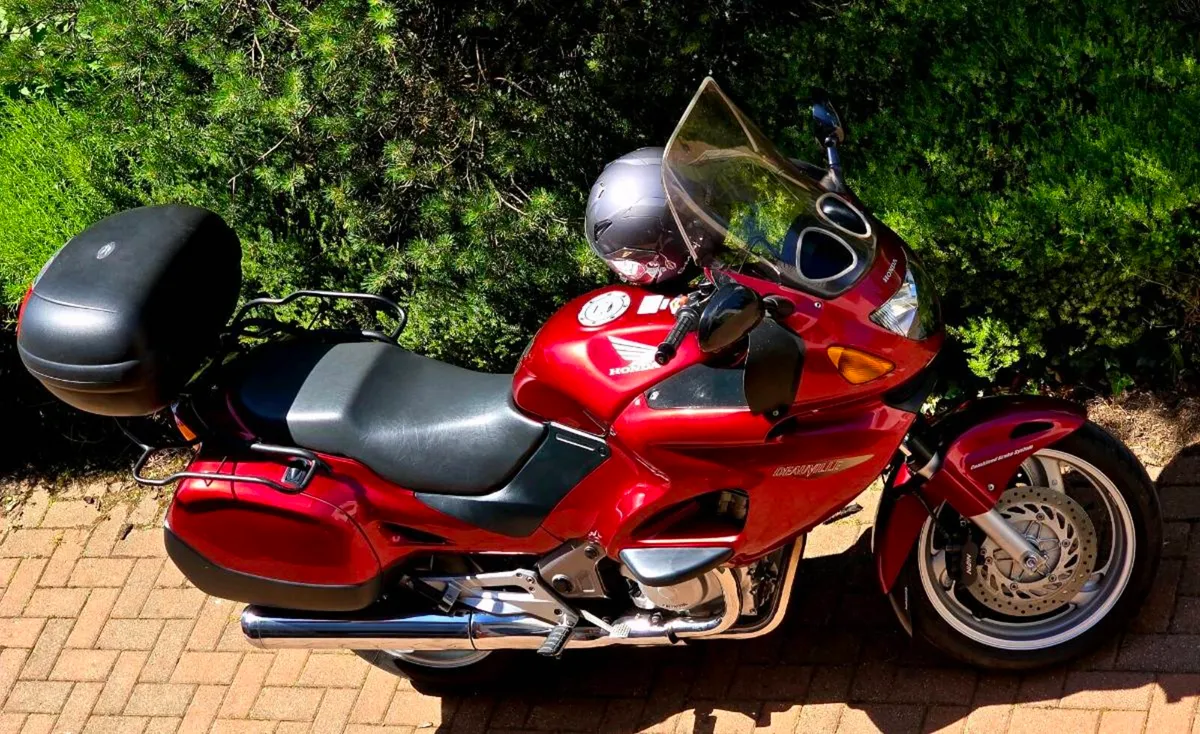 Honda Deauville NT 650 - Image 4