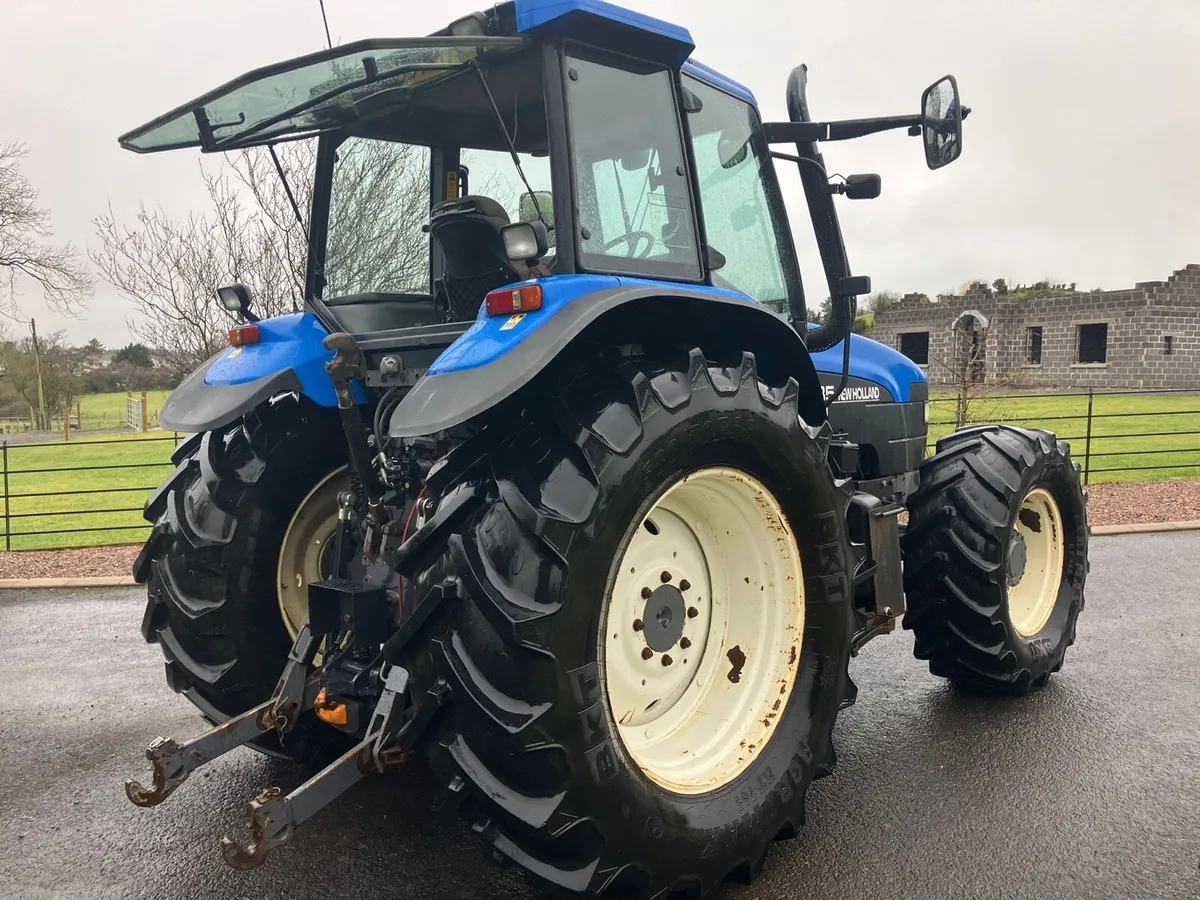 New Holland TM 135 - Image 3