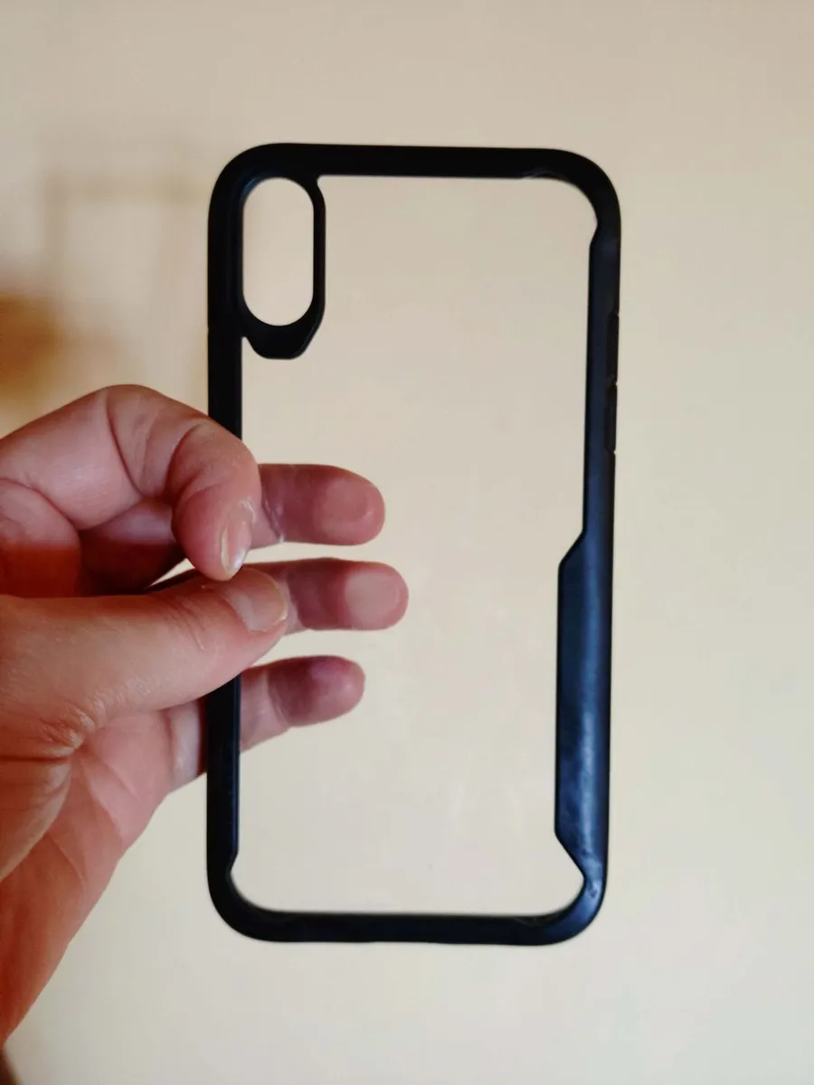 Iphone Xr Smart Phone Cover (used). - Image 4