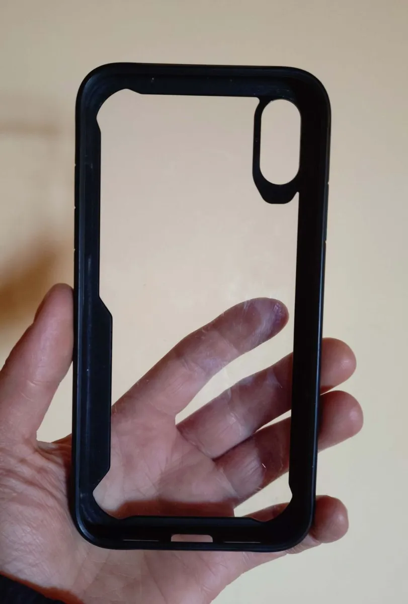 Iphone Xr Smart Phone Cover (used). - Image 3