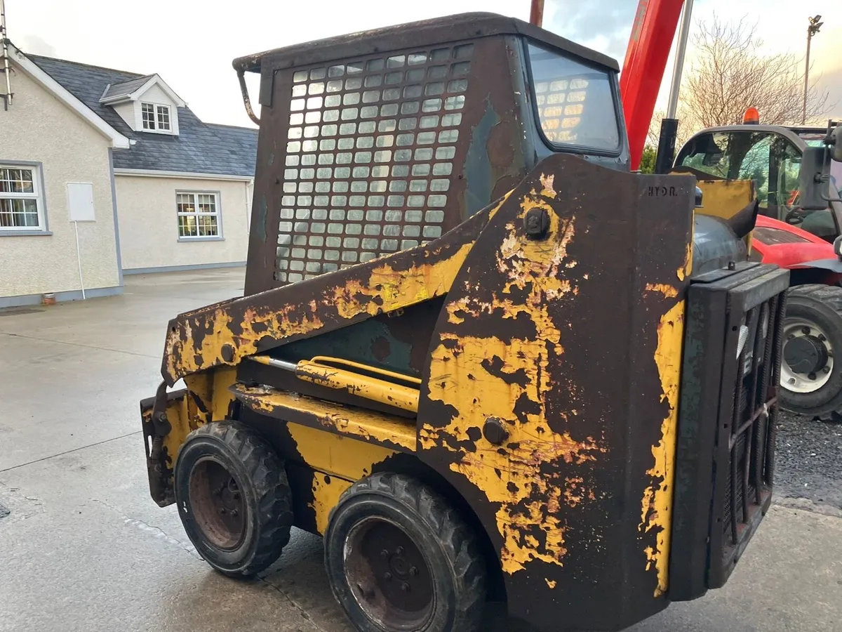 GEHL SKIDSTEER - Image 4