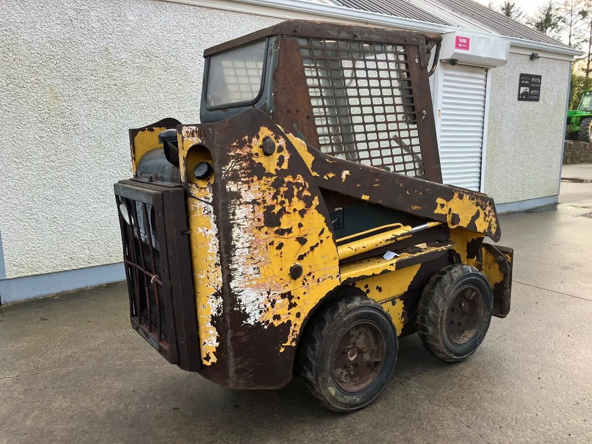 GEHL SKIDSTEER - Image 2