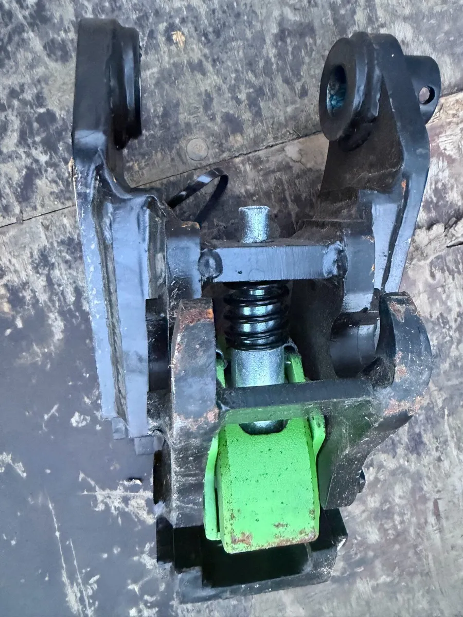 Geith semi quick hitch(Unused) - Image 2