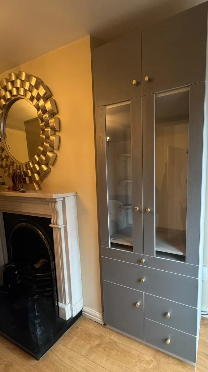 Temple-display unit - Image 1