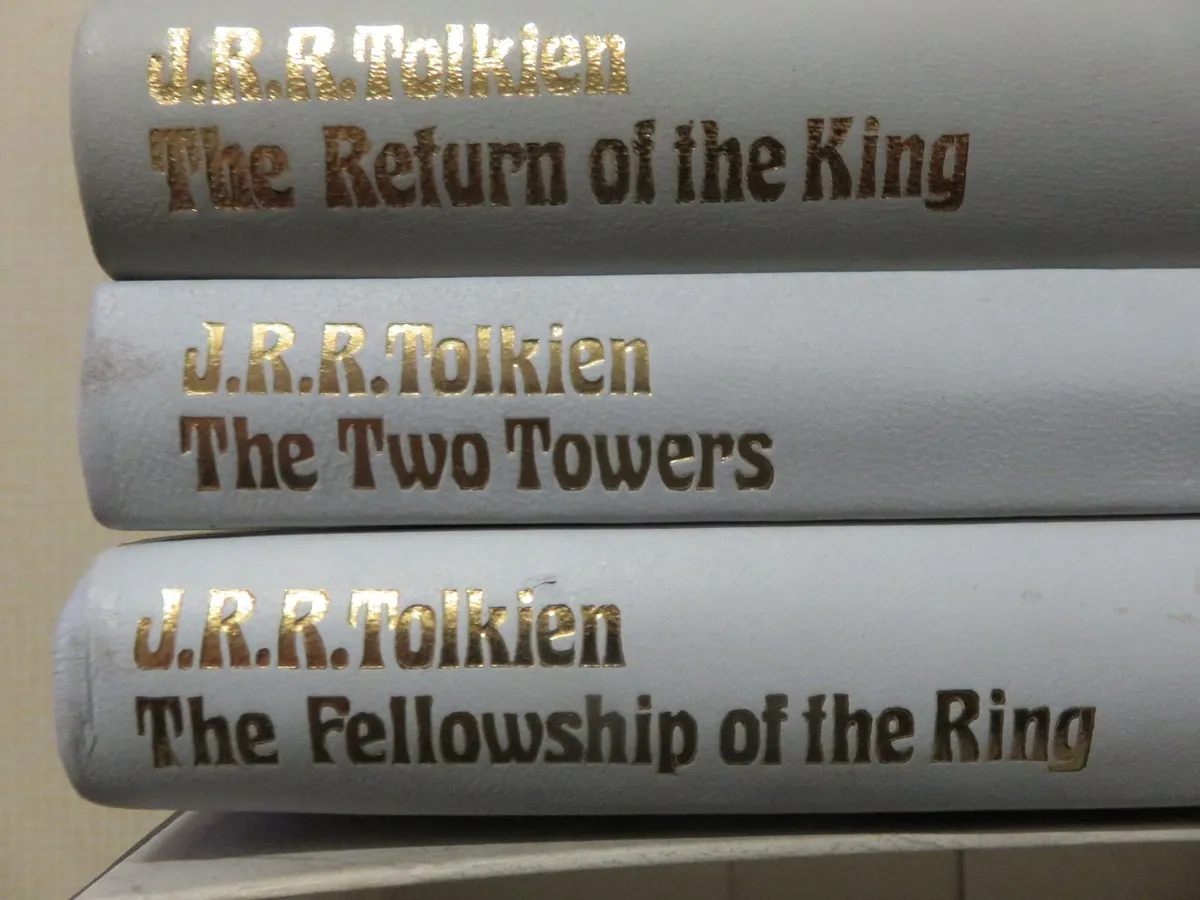J.R.R.Tolkien Lord of the Rings . Boxed set . - Image 1