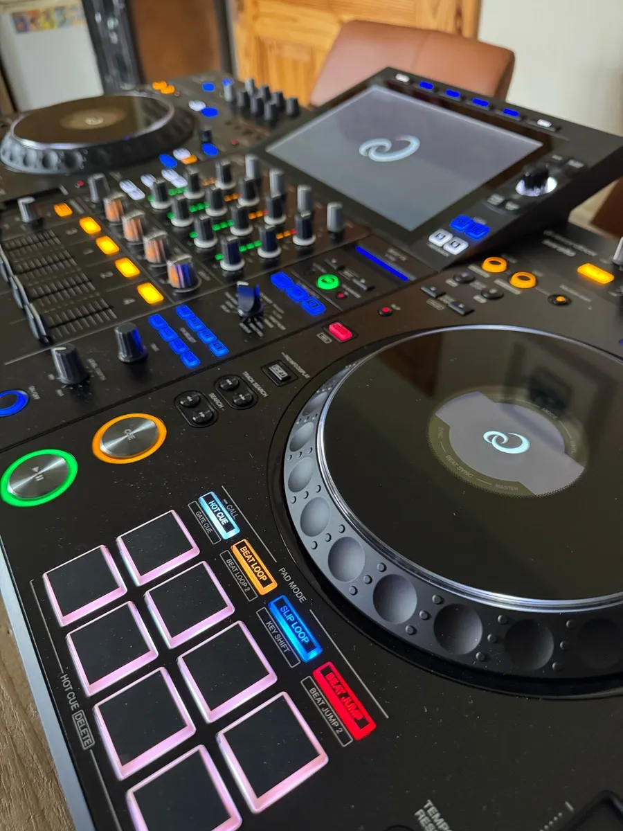 Alphatheta XDJ-AZ Controller + accessories - Image 2