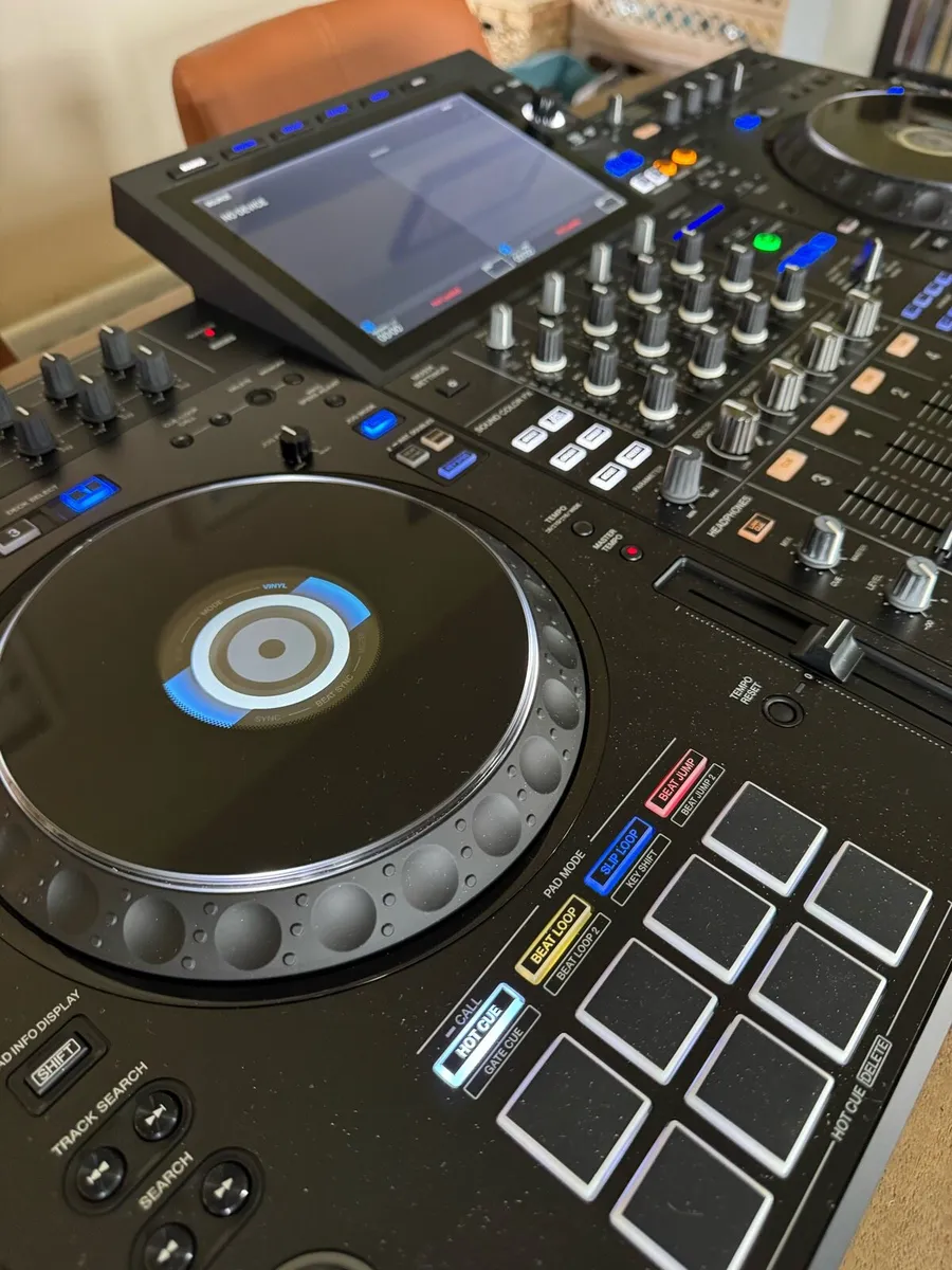Alphatheta XDJ-AZ Controller + accessories - Image 3