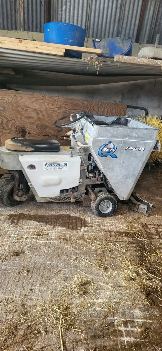 Cubicle bedder - Image 1