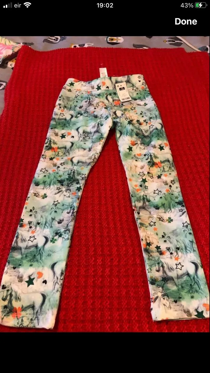 Girls BNWT bottoms age 5 €5 - Image 4