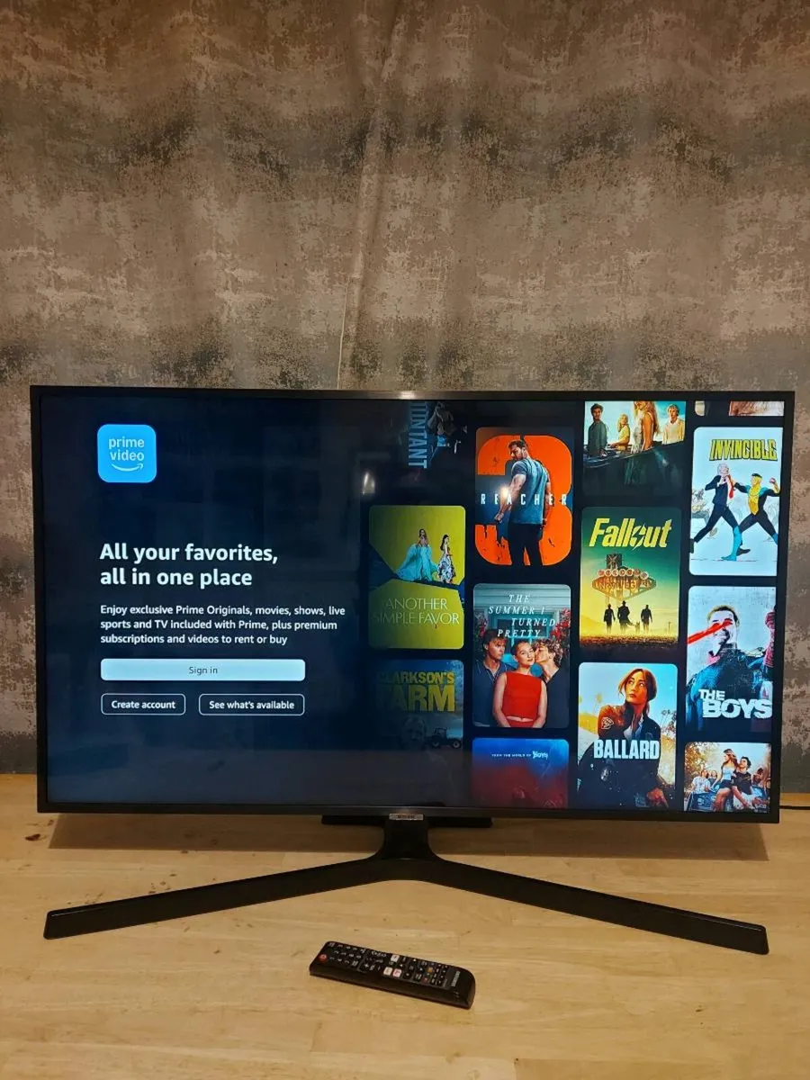 Samsung 43 inch 4K UHD TV - Image 1