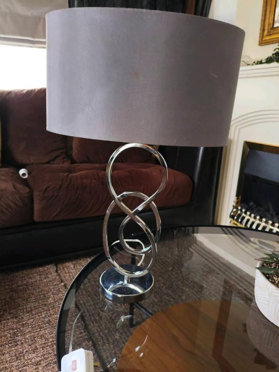 Beautiful lamp new 25 Euro - Image 2