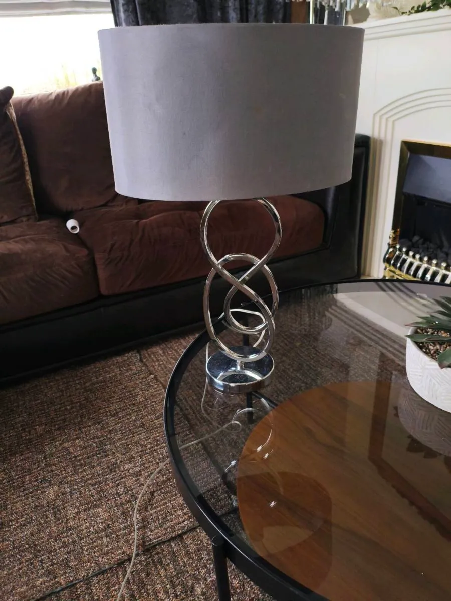 Beautiful lamp new 25 Euro - Image 3