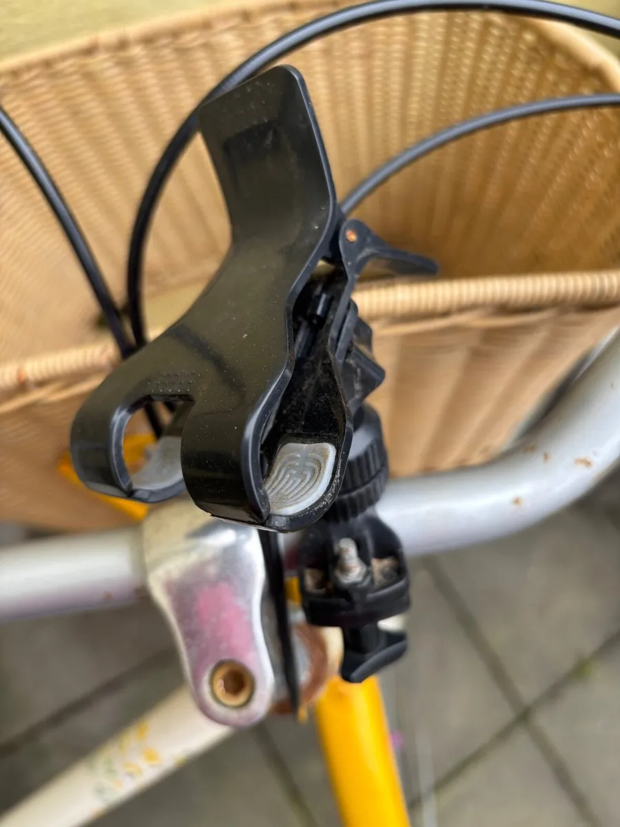 Vintage yellow Bike - Image 2