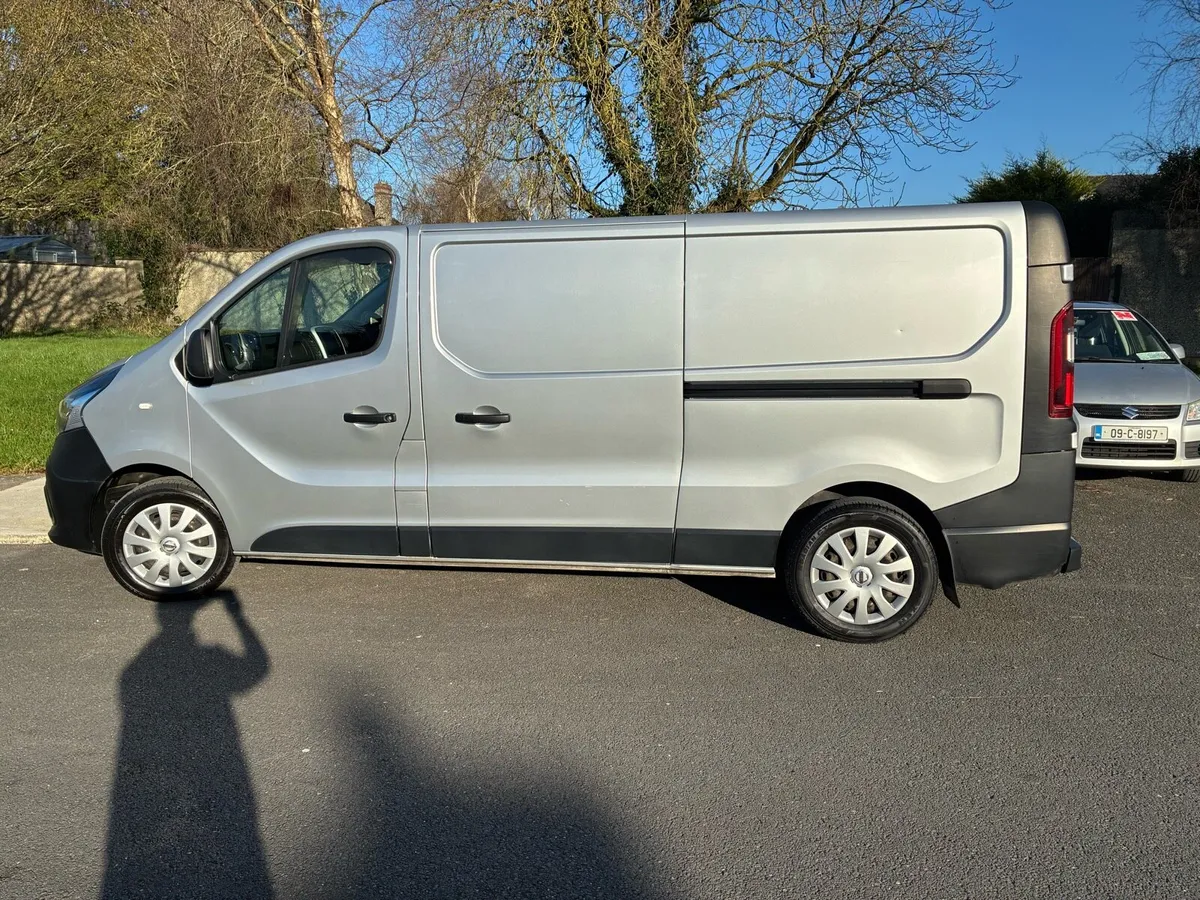 Nissan NV 300 LWB SV1300 - Image 2
