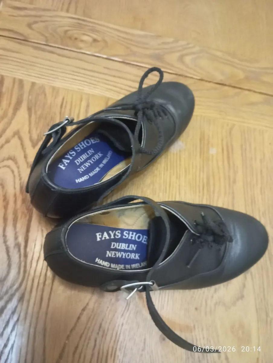 Fays Irish dancing hard shoes - Image 1
