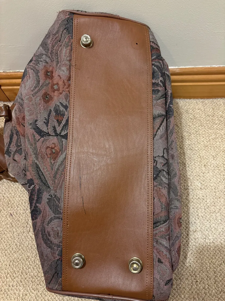 Brown hold-all / weekend bag - Image 4