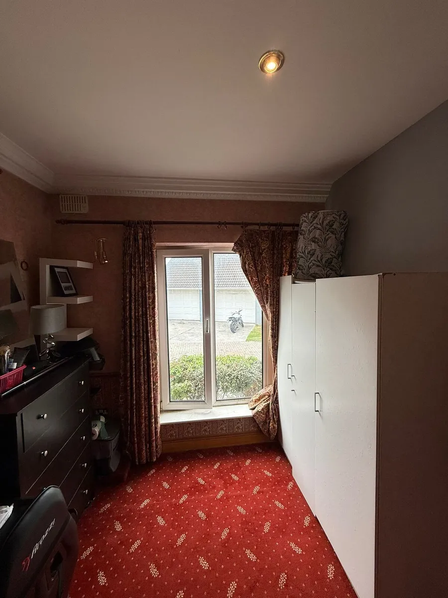 Double room for Rent in House Dublin 18 - Image 3