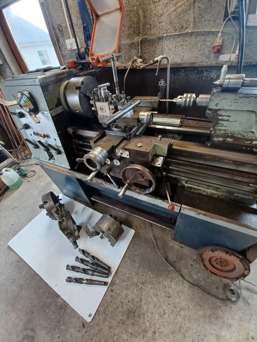 Colchester triumph 2000 - Image 1