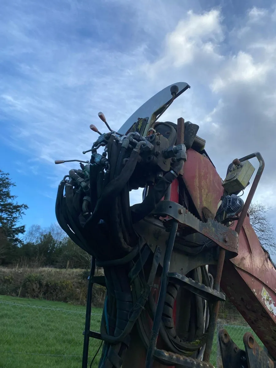 Timber crane - Image 4