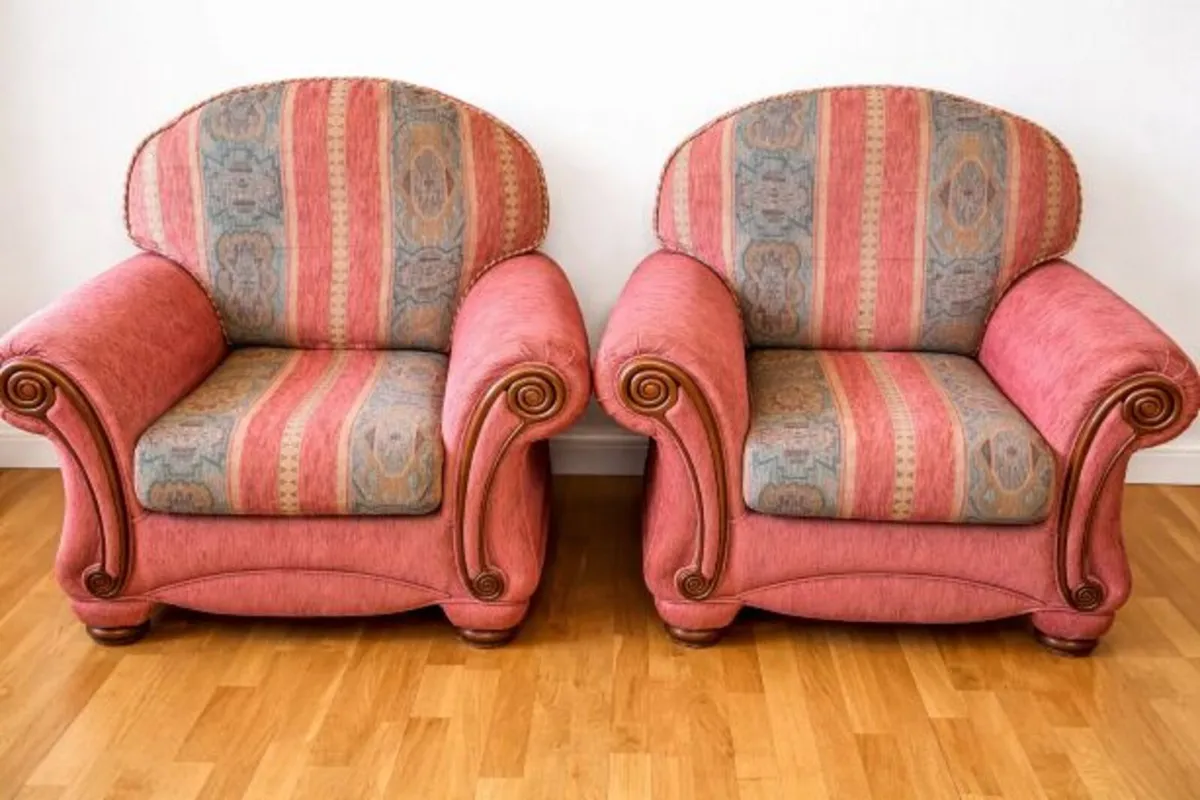 Free Armchairs - Set of 2 - Image 1