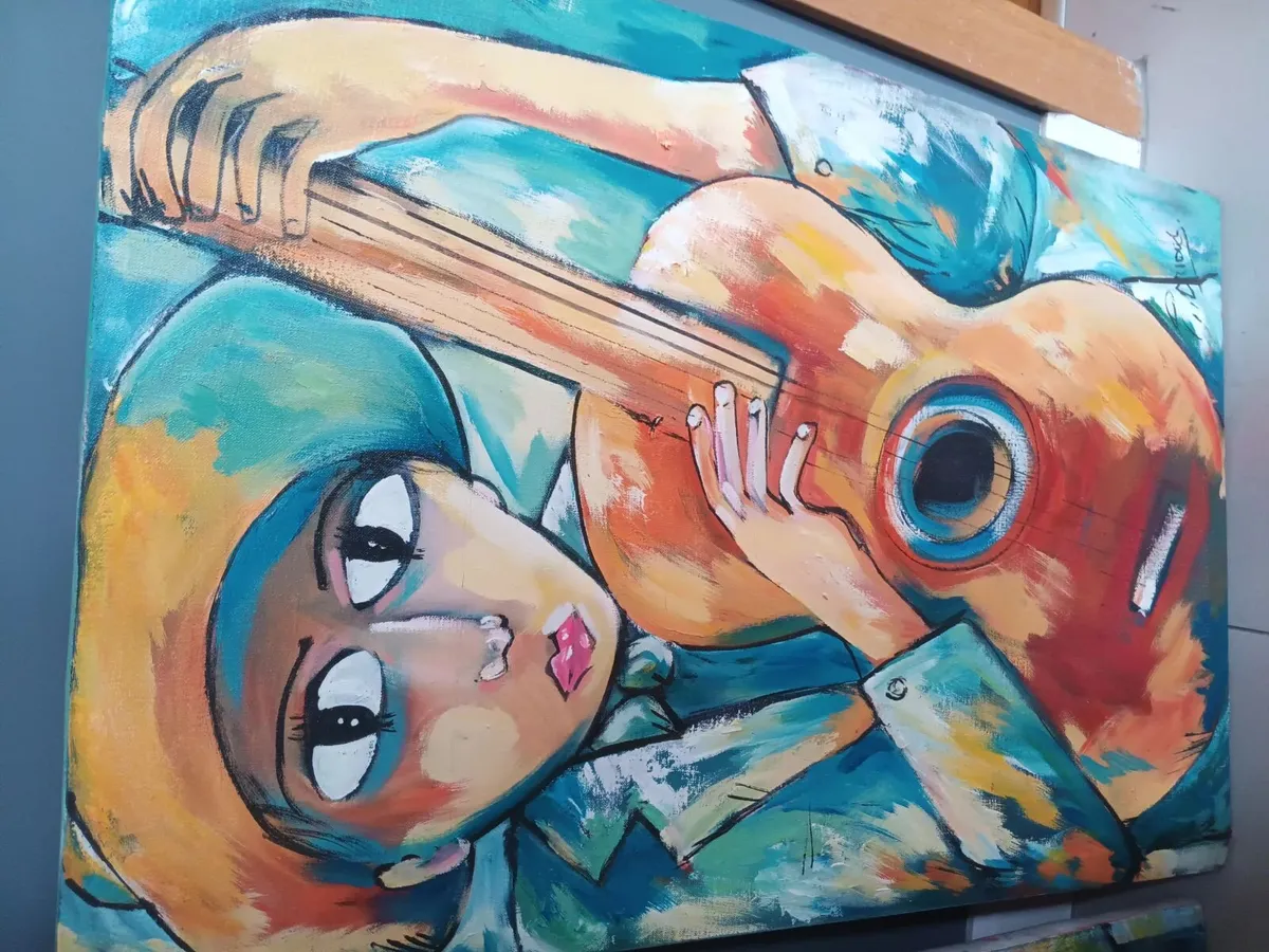 New Tommy Hilfigher shirt - Image 2