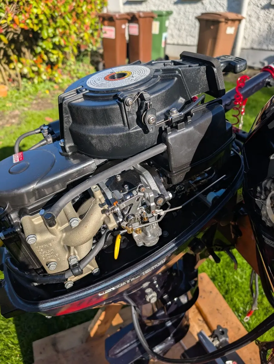 Tohatsu Outbord Engine 9.8 Electric Start - Image 4